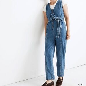 Denim Sleeveless Tie-Waist Jumpsuit in Belvoir Wash Size XS